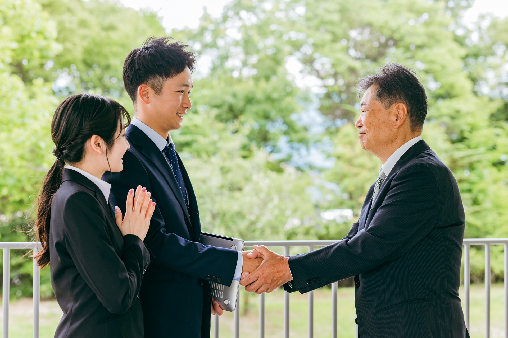 インサイドセールスを徹底解説！意味や導入手順、フィールドセールスとの違い